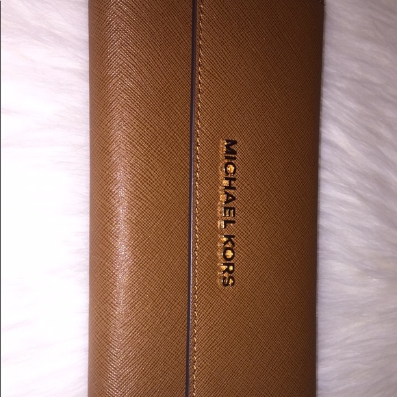 Michael Kors purse and wallet set, new!